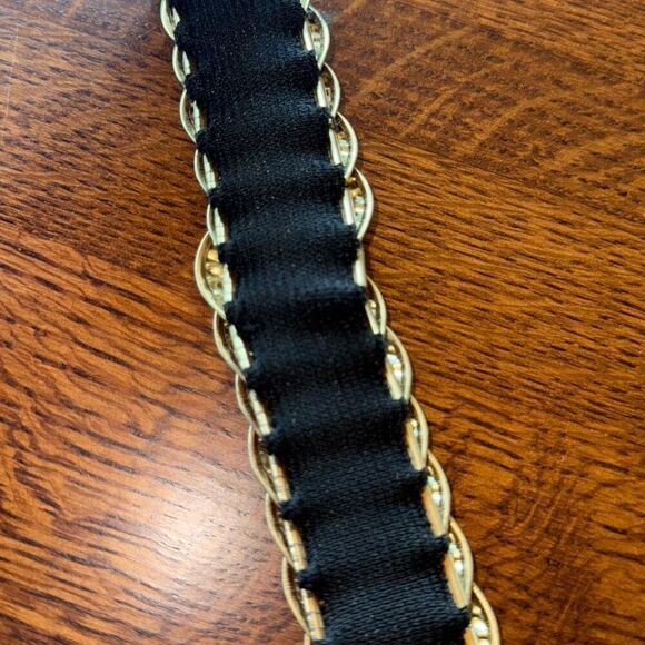 Vintage 70’s Gold Tone Metal Chain Medallion Stretch Belt Medium - Picture 7 of 12